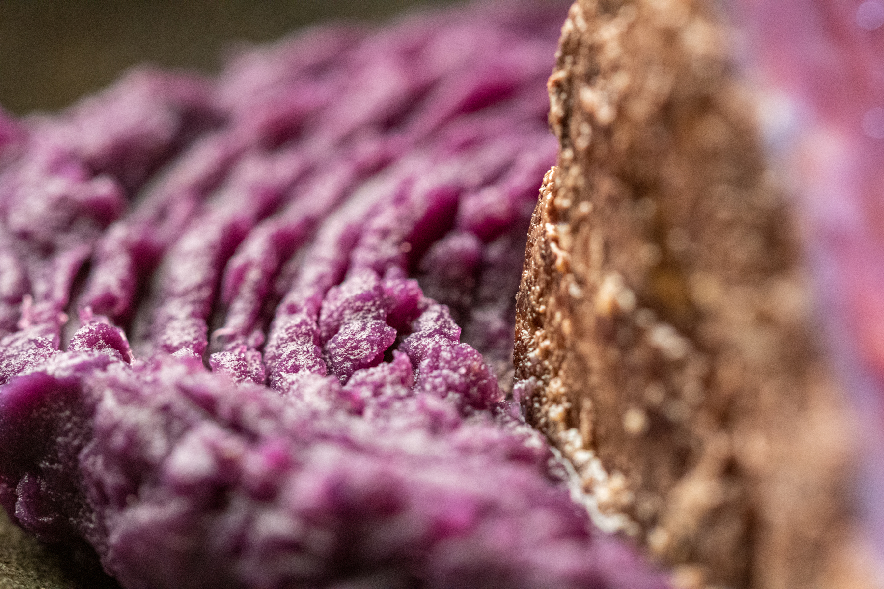 Purê de batata-doce roxa Sous-vide