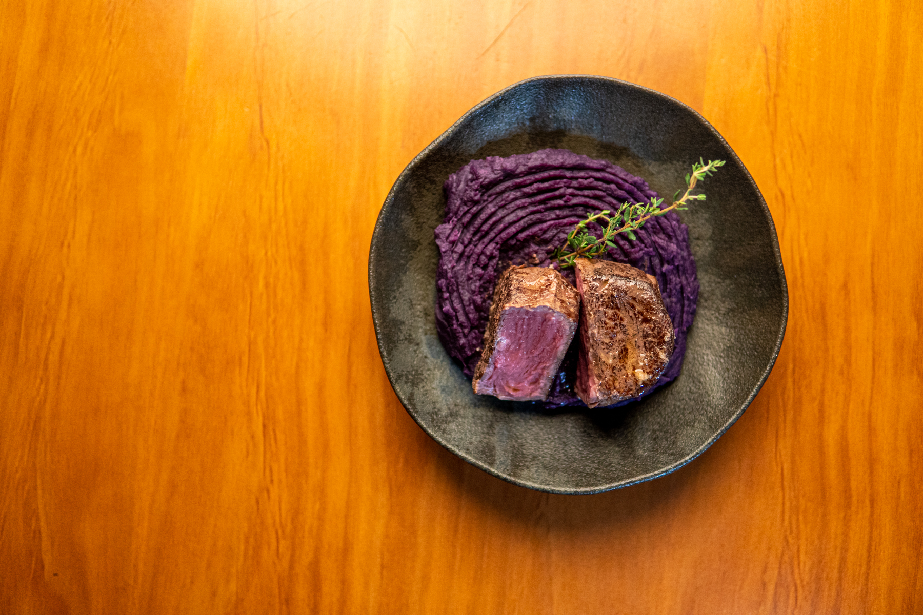 Purê de batata-doce roxa Sous-vide